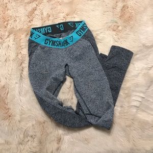 Gym shark flex on leggings